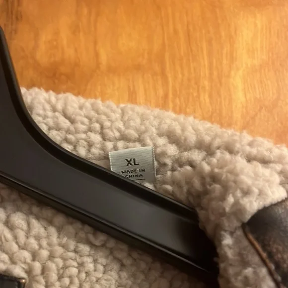 Levi’s Brown Leather Jacket - Picture 2 of 3